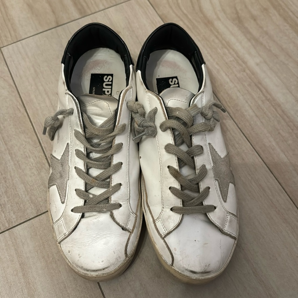 Golden Goose Superstar size 40/US 10.
